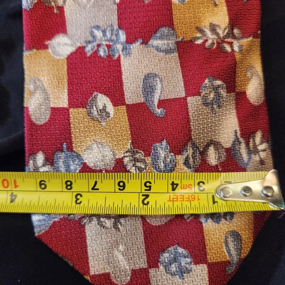 Preswick & Moore Tie Mens OS Red Gold Silk Excellent Leaf Paisley Dark Academia
